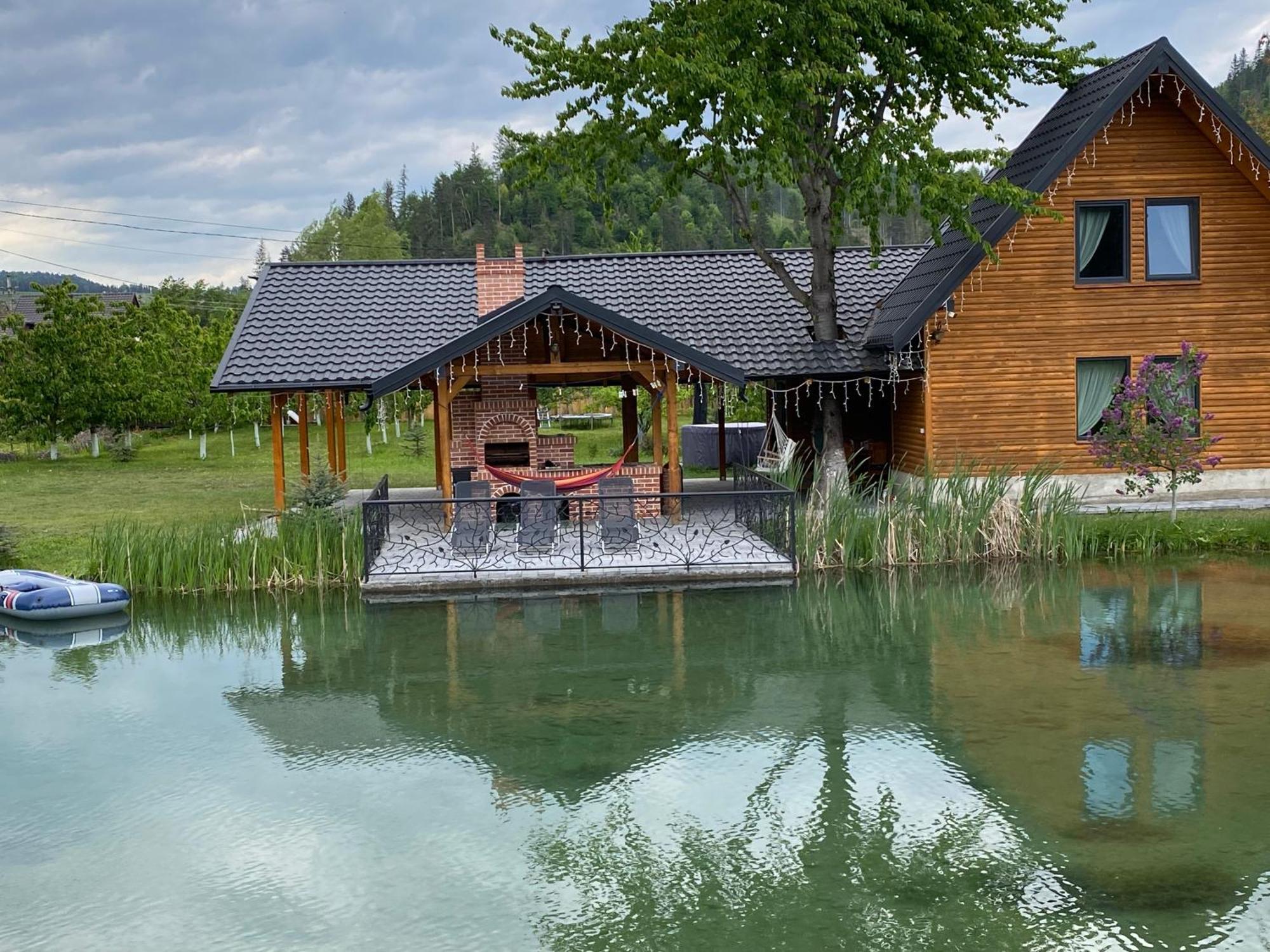 Moonlake Chalet Gainesti Kültér fotó